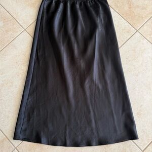 La Vie En Rose Classic Black A-Line Skirt